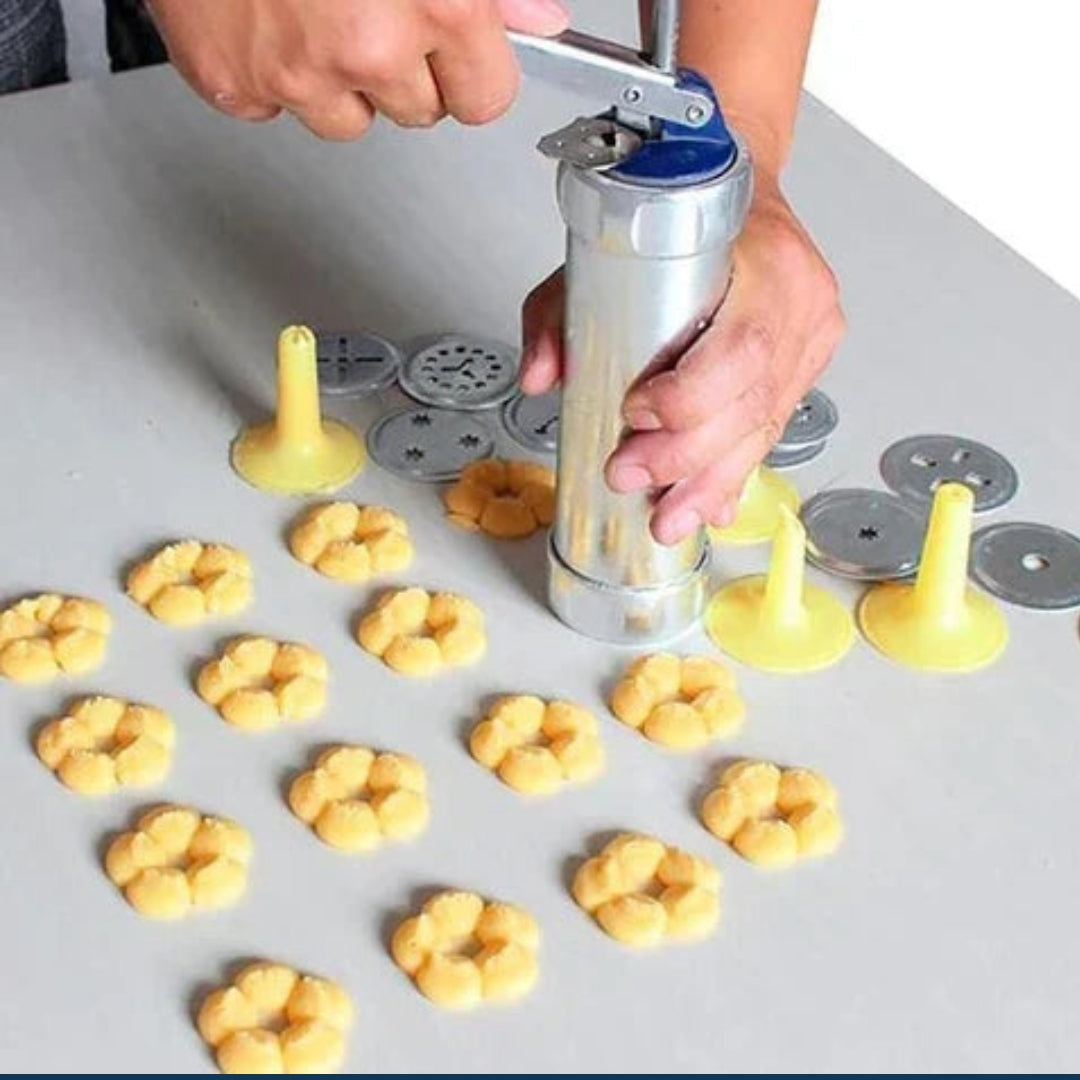Aluminum Cookie Cutter with 20 Shapes and 4 Tips