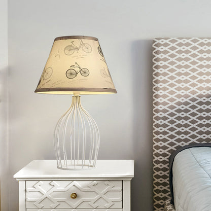 Elegant Metal Table Lamp with Conical Lampshade