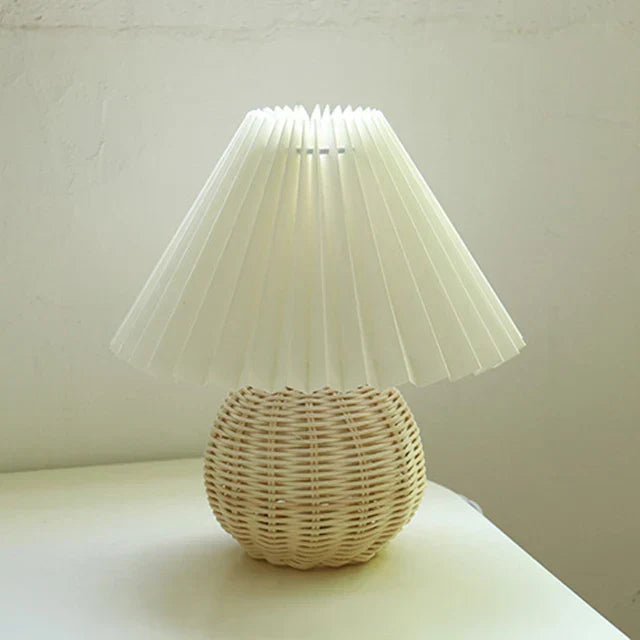 Elegant Table Lamp Retro Style