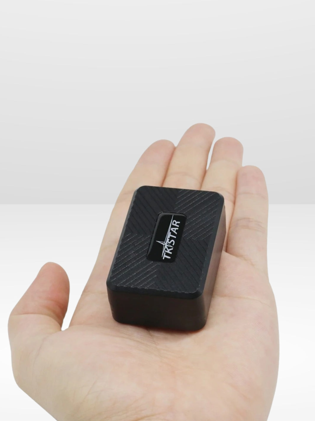 Discreet and Waterproof Portable 4G GPS Tracker